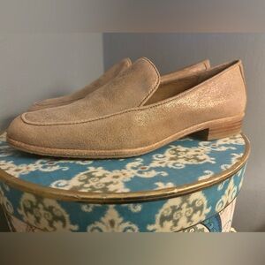 Donald Pliner Tamryn  Brushed Metallic Champagne Gold Loafers